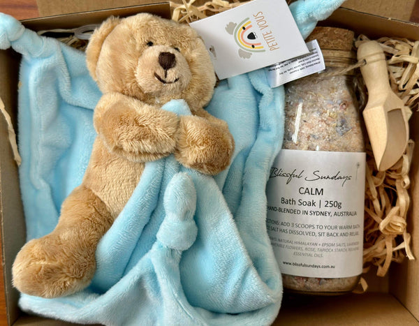 Bear Comfort Blanket and Bath Soak Gift Set