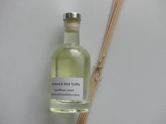 Blissful Sundays Reed Diffuser - Gardenia and Wild Truffle